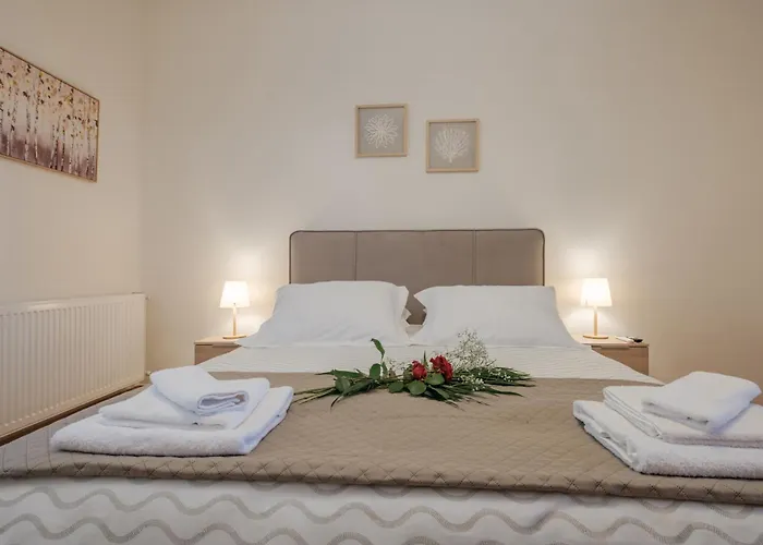 Apartment Piniata *