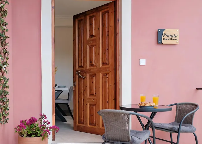 Piniata Apartment Kanálion