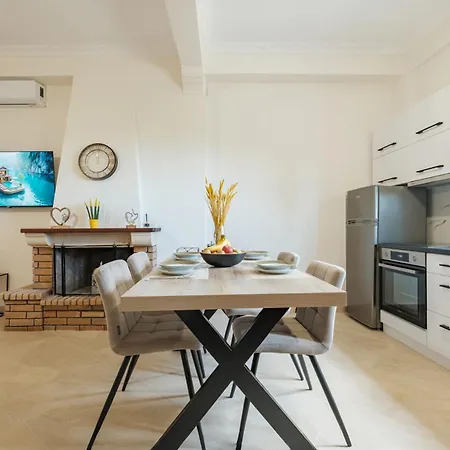 Apartament Piniata Kanálion