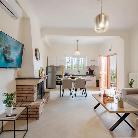 Piniata 아파트 Kanálion